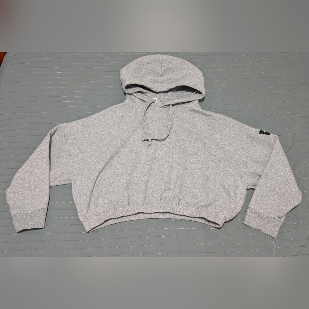Women's CALVIN KLEIN JEANS Cropped Hooded Grey Half-sleeve Sweater, Size XL